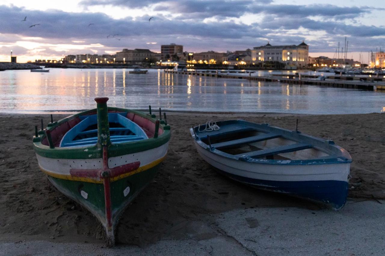 Eos Sea View Apartments Siraküza Dış mekan fotoğraf